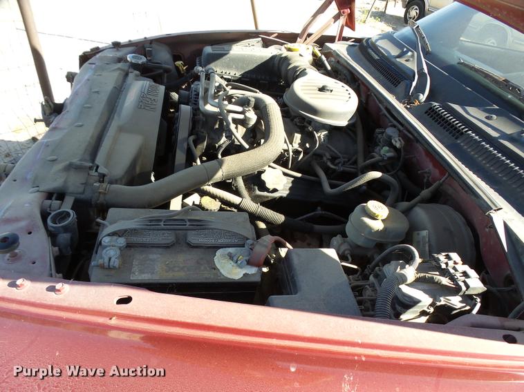 image for item L3358 1999 Dodge Durango SUV