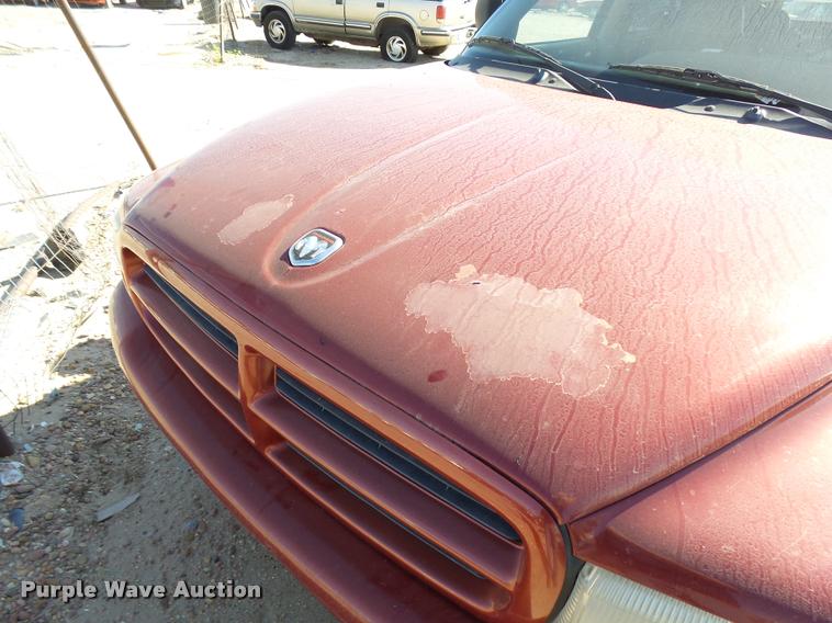 image for item L3358 1999 Dodge Durango SUV