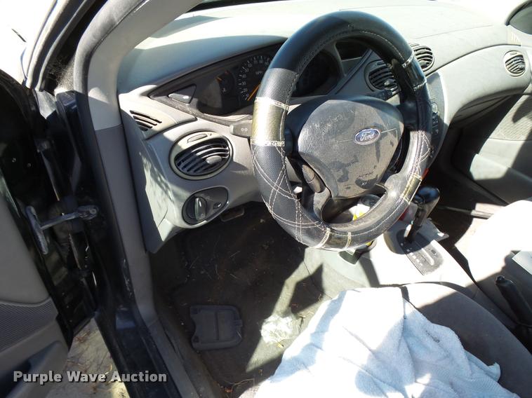 image for item L3360 2002 Ford Focus