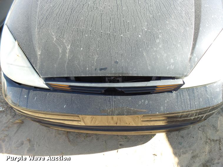 image for item L3360 2002 Ford Focus