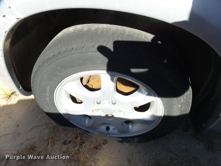 image for item L3361 2005 Dodge Neon