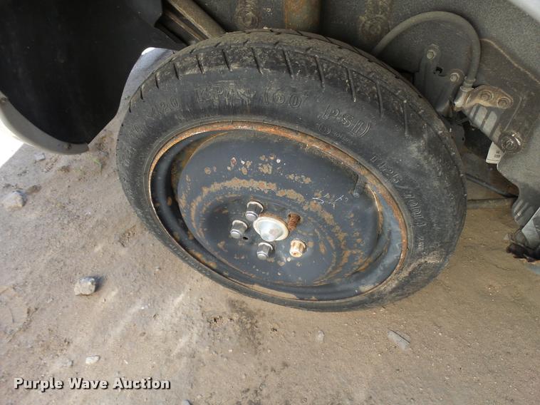 image for item L3361 2005 Dodge Neon