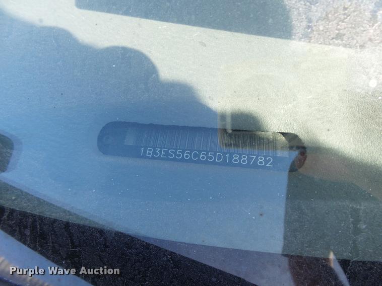 image for item L3361 2005 Dodge Neon