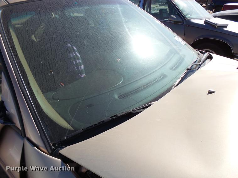 image for item L3364 1996 Ford Taurus