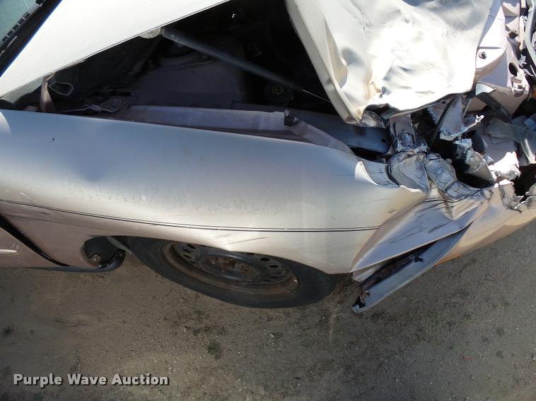 image for item L3364 1996 Ford Taurus