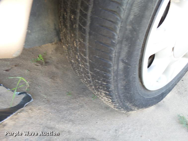 image for item L3364 1996 Ford Taurus