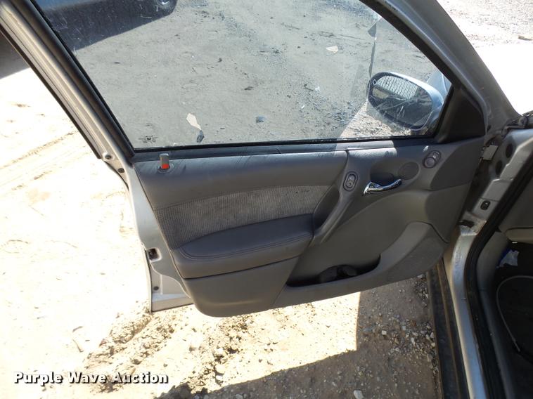 image for item L3366 2002 Saturn LS L200