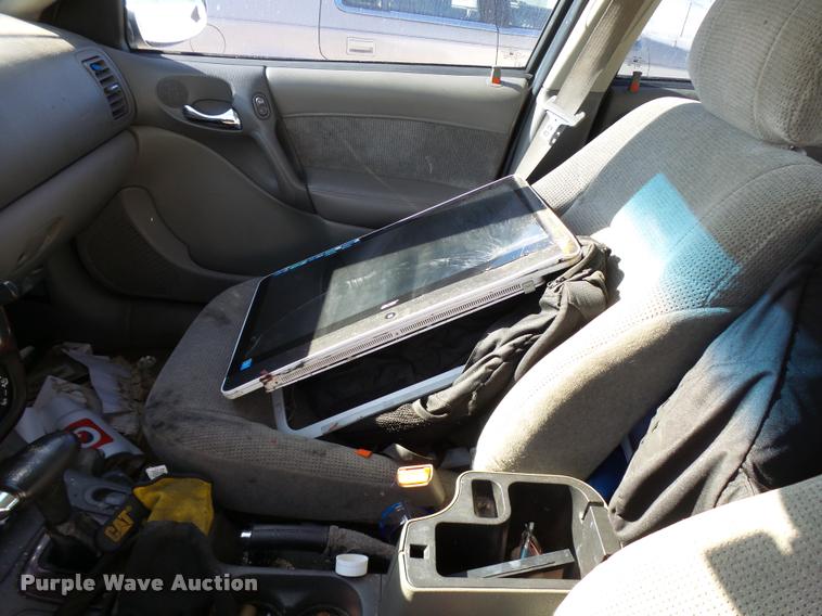 image for item L3366 2002 Saturn LS L200