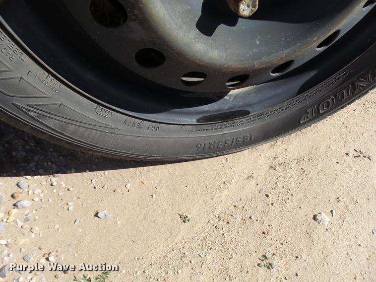 image for item L3366 2002 Saturn LS L200