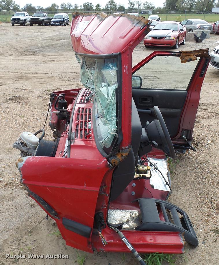 image for item L3384 2000 Jeep Cherokee parts