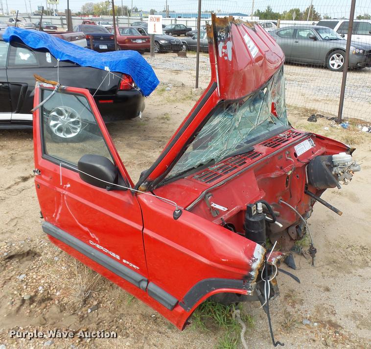 image for item L3384 2000 Jeep Cherokee parts