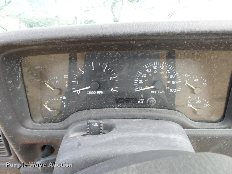 image for item L3384 2000 Jeep Cherokee parts