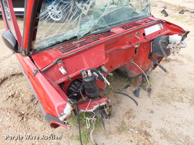 image for item L3384 2000 Jeep Cherokee parts