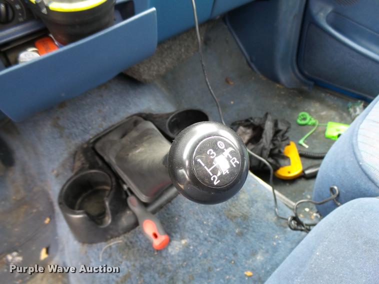 image for item L3386 1993 Ford Ranger pickup truck