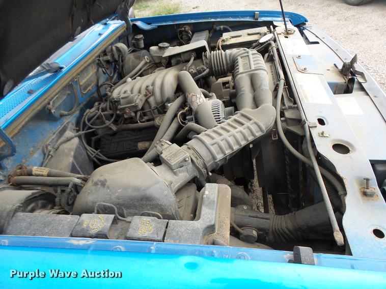 image for item L3386 1993 Ford Ranger pickup truck