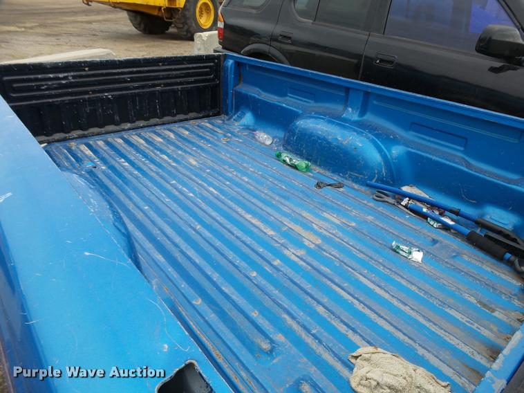 image for item L3386 1993 Ford Ranger pickup truck