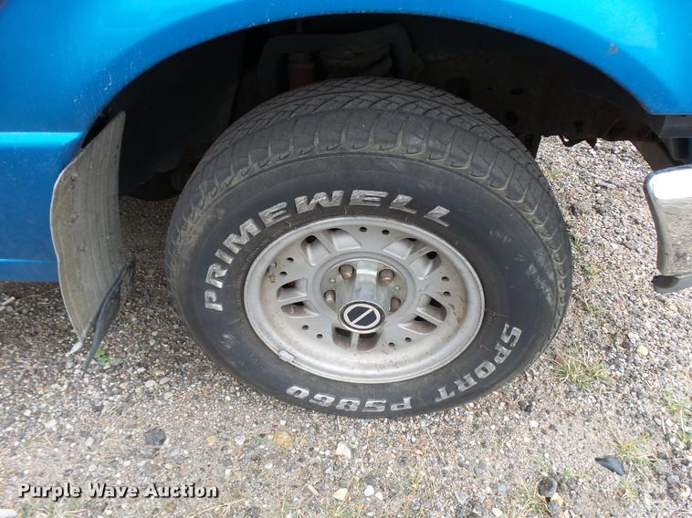 image for item L3386 1993 Ford Ranger pickup truck