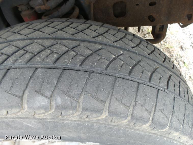 image for item L3386 1993 Ford Ranger pickup truck