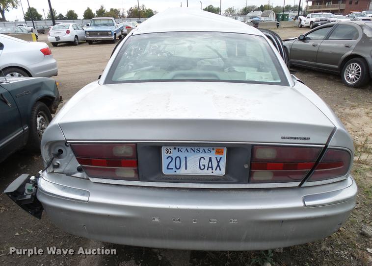 image for item L3387 2000 Buick Park Avenue