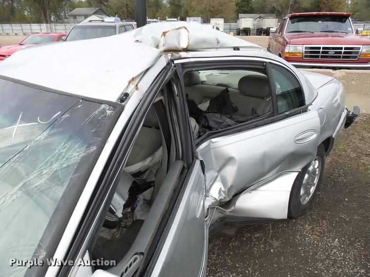 image for item L3387 2000 Buick Park Avenue