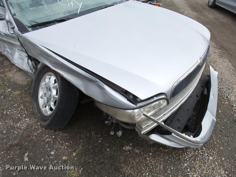 image for item L3387 2000 Buick Park Avenue