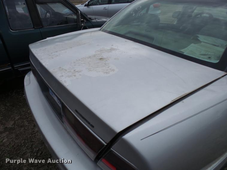 image for item L3387 2000 Buick Park Avenue