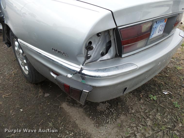 image for item L3387 2000 Buick Park Avenue