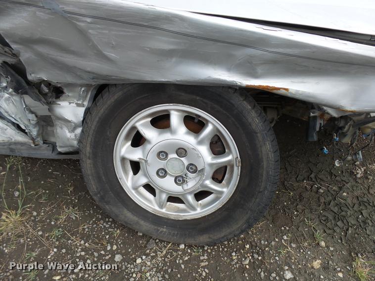 image for item L3387 2000 Buick Park Avenue