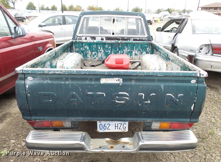 image for item L3388 1982 Datsun King Cab pickup truck