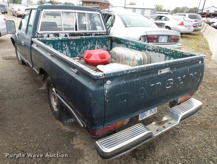 image for item L3388 1982 Datsun King Cab pickup truck