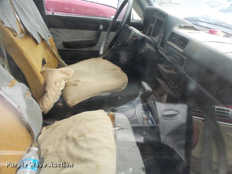 image for item L3388 1982 Datsun King Cab pickup truck