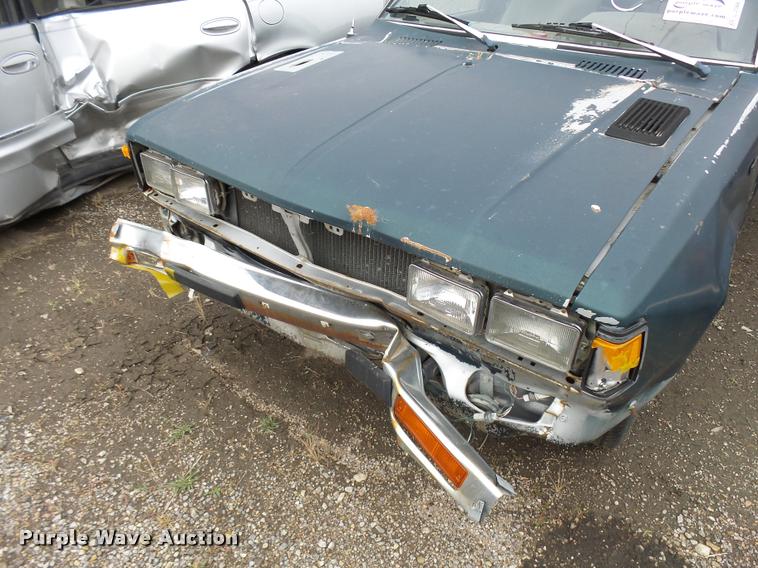 image for item L3388 1982 Datsun King Cab pickup truck