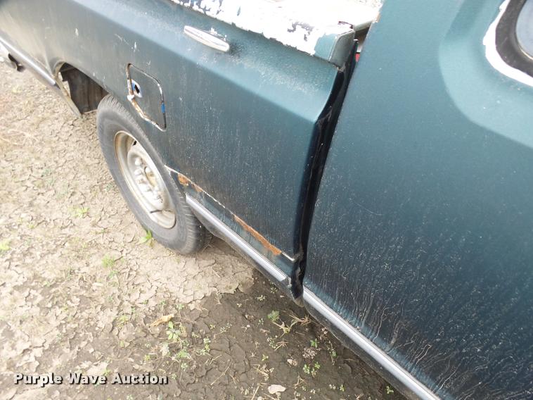 image for item L3388 1982 Datsun King Cab pickup truck