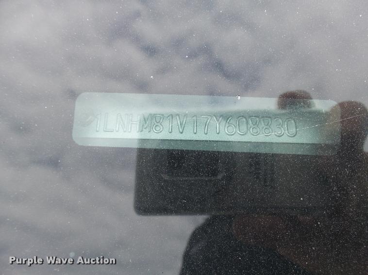 image for item L3389 2007 Lincoln Town Car