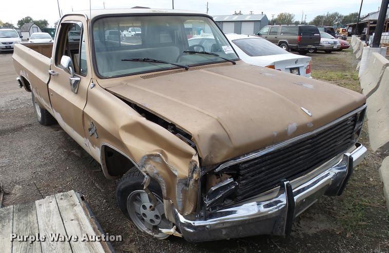 image for item L3390 1984 Chevrolet 10 pickup truck