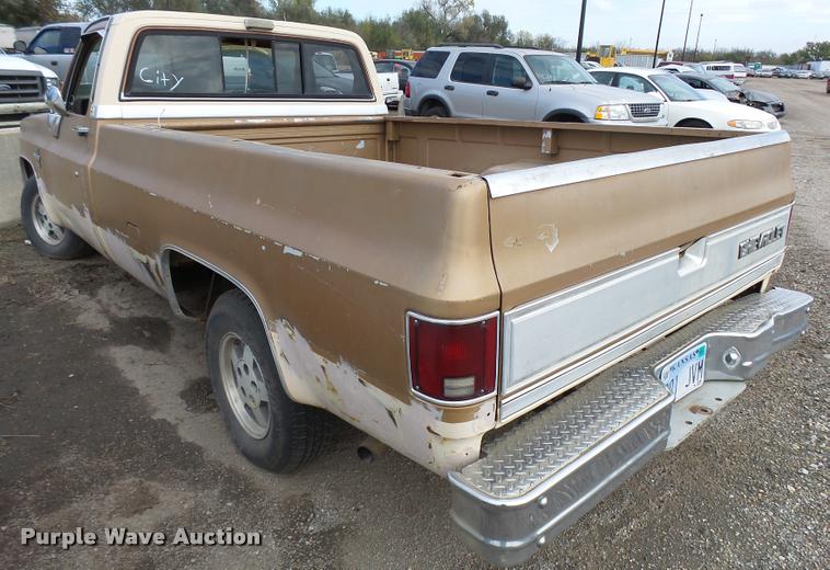 image for item L3390 1984 Chevrolet 10 pickup truck