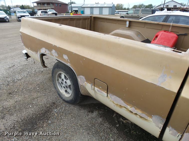 image for item L3390 1984 Chevrolet 10 pickup truck