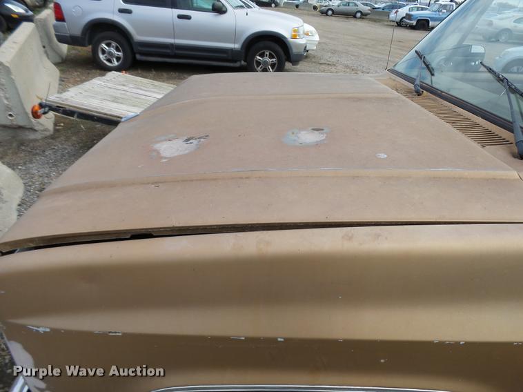 image for item L3390 1984 Chevrolet 10 pickup truck