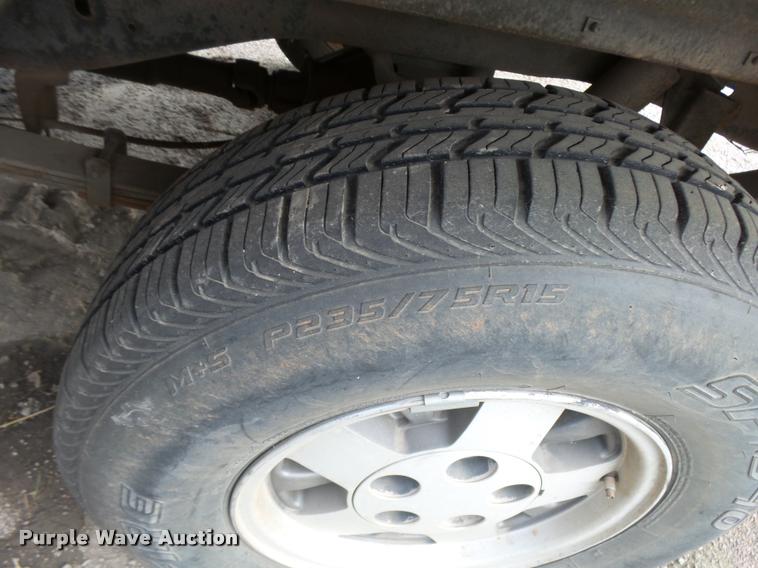 image for item L3390 1984 Chevrolet 10 pickup truck