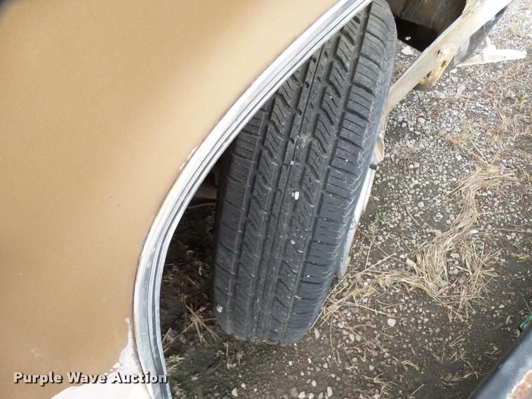 image for item L3390 1984 Chevrolet 10 pickup truck