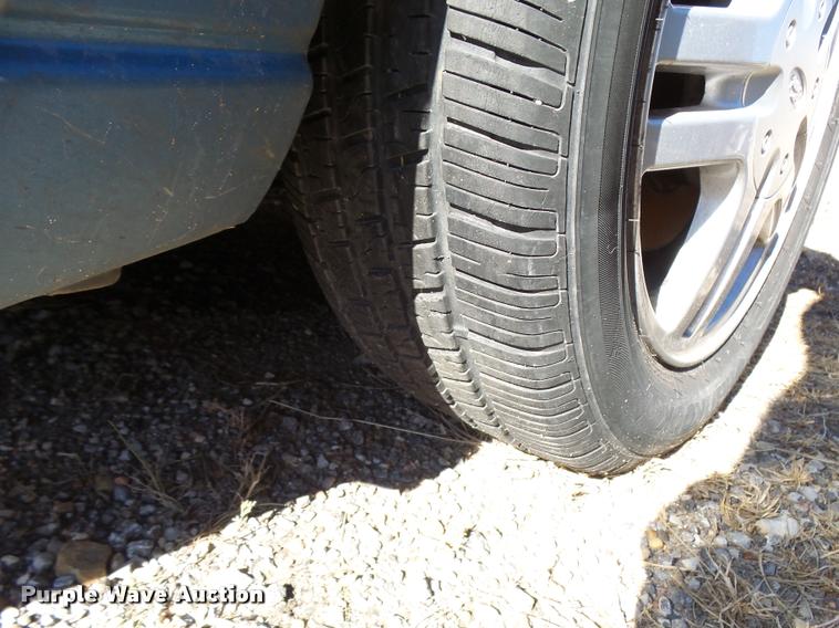 image for item L3414 2001 Ford Focus Wagon