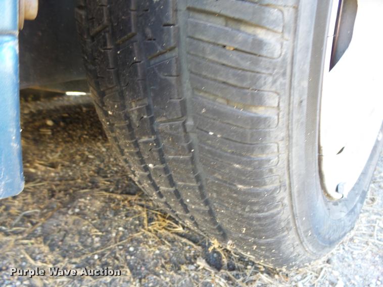 image for item L3414 2001 Ford Focus Wagon