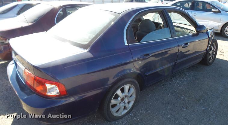 image for item L3417 2005 Kia Optima