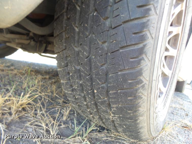 image for item L3419 2000 Lincoln Town Car