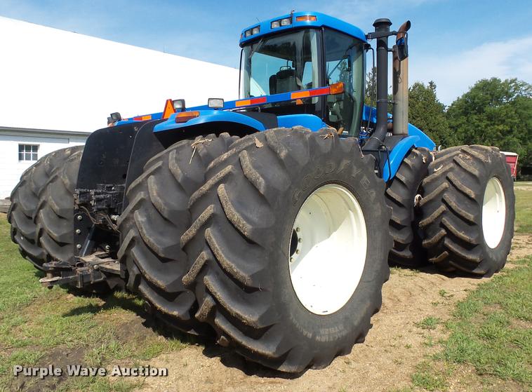 image for item AL9101 2002 New Holland TJ375 4WD tractor