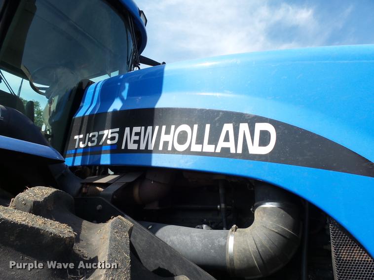 image for item AL9101 2002 New Holland TJ375 4WD tractor