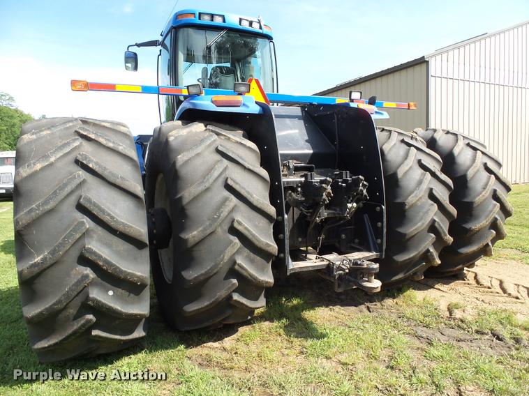 image for item AL9101 2002 New Holland TJ375 4WD tractor