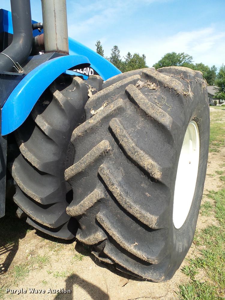image for item AL9101 2002 New Holland TJ375 4WD tractor