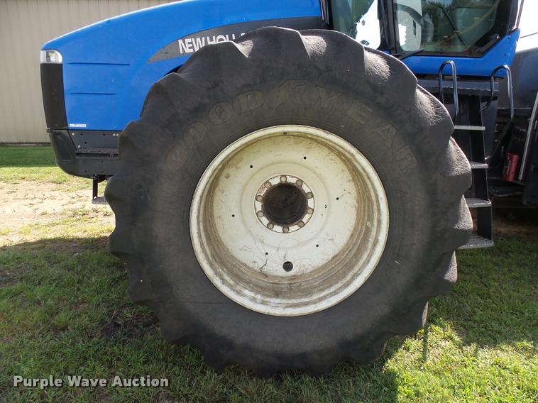 image for item AL9101 2002 New Holland TJ375 4WD tractor