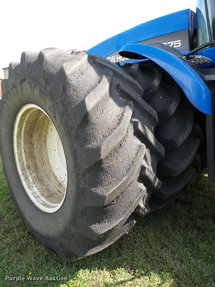 image for item AL9101 2002 New Holland TJ375 4WD tractor